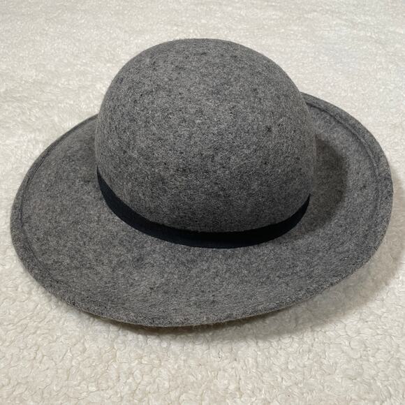 Hat Attack Anthropologie 100% Wool Felted Hat Round Brim Gray‎ Black Ribbon